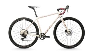veloheld female explorer